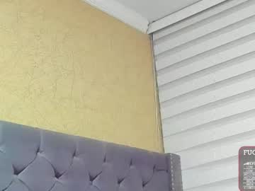 Anne_Julienne Chaturbate stream image from May 04, 2026