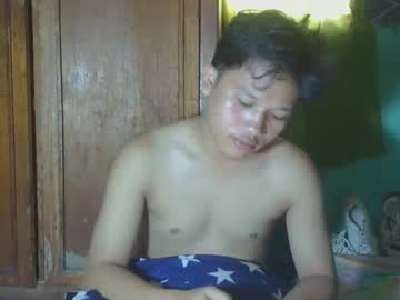 Exotichugecock Chaturbate stream image from May 05, 2026