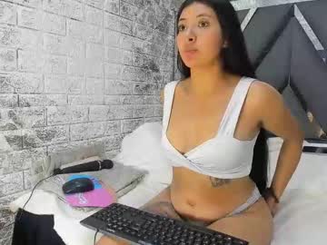 Dulceisabellax Chaturbate stream image from May 05, 2026