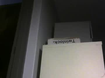 Chaturbatordeluxe Chaturbate stream image from May 05, 2026