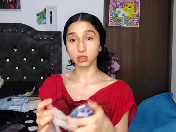 Queenjenn__ Chaturbate stream image from May 05, 2026