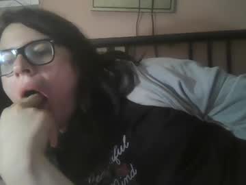 Luceatiel Chaturbate stream image from May 05, 2026