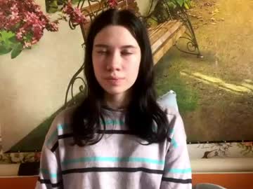 Bellawithlove Chaturbate stream image from May 05, 2026