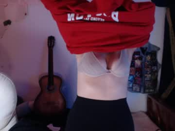 Flor3citarockera Chaturbate stream image from May 05, 2026