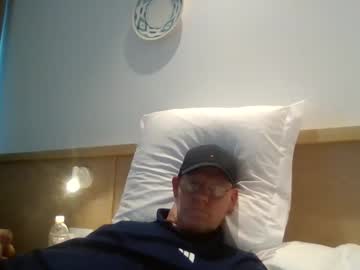 Kevlooking4sez Chaturbate stream image from May 05, 2026