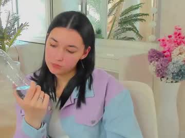 Pauleneweinrich Chaturbate stream image from May 05, 2026