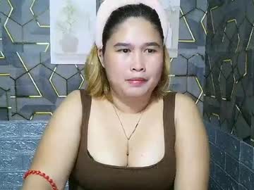 Urgirlrose Chaturbate stream image from May 05, 2026