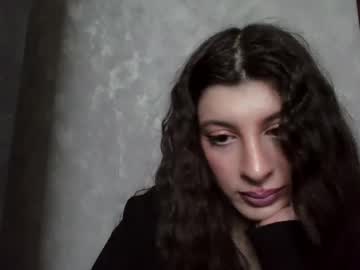 Cassiemantella Chaturbate stream image from May 05, 2026