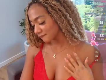 Crystal_Rossen Chaturbate stream image from May 05, 2026