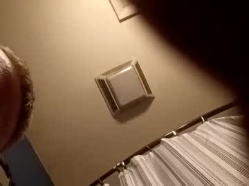 Dustin812 Chaturbate stream image from May 05, 2026