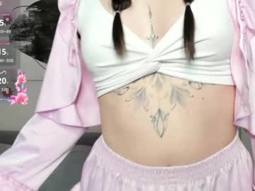Emmyyk Chaturbate stream image from May 05, 2026