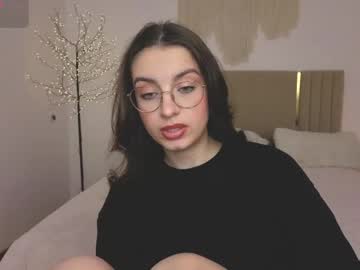 Bellavibee Chaturbate stream image from May 05, 2026
