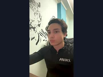 Kll934674 Chaturbate stream image from May 05, 2026