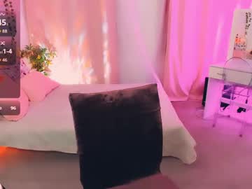 Linda_Roxy Chaturbate stream image from May 05, 2026