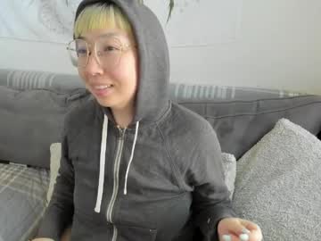 Luxgray Chaturbate stream image from May 05, 2026