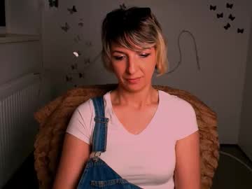 Mishelle_Blondie Chaturbate stream image from May 05, 2026