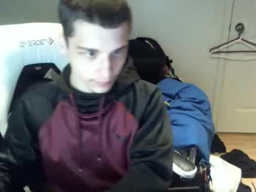Willfro_ Chaturbate stream image from May 05, 2026