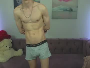 Meverik_Oushen Chaturbate stream image from May 05, 2026