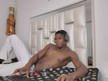 Javier_P48772 Chaturbate stream image from May 05, 2026