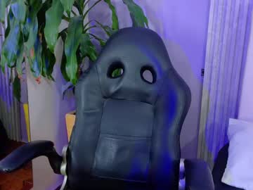 Triana_Crimson Chaturbate stream image from May 06, 2026