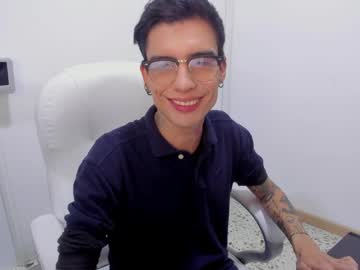 Andrewqc111 Chaturbate stream image from May 06, 2026