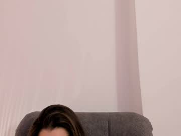 Vanessajohnsonn Chaturbate stream image from May 06, 2026