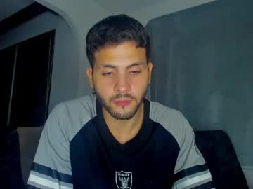 Dereckhardd Chaturbate stream image from May 06, 2026