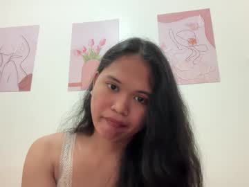 Leora_Luna Chaturbate stream image from May 06, 2026