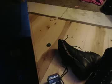 Garageguy4fun Chaturbate stream image from May 06, 2026