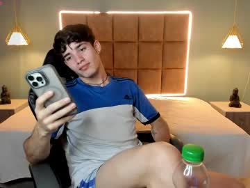 Alejootwink Chaturbate stream image from May 06, 2026