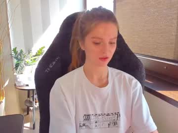 Mollydangerous Chaturbate stream image from May 06, 2026