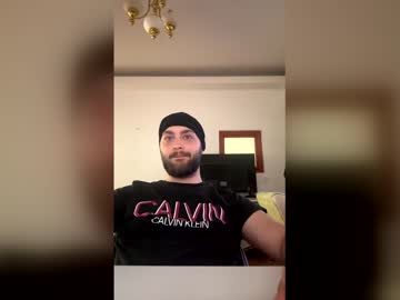 Killerbeexxx Chaturbate stream image from May 06, 2026