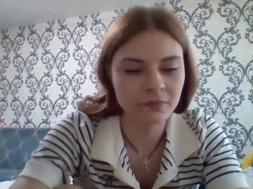 Beverlyhunter Chaturbate stream image from May 06, 2026