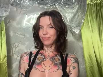 Kittjones33 Chaturbate stream image from May 06, 2026