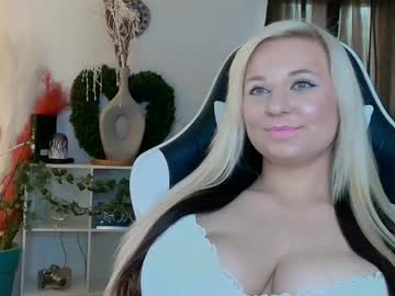Naughtynicole98 Chaturbate stream image from May 06, 2026