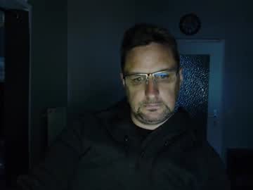 Wirzwei8883 Chaturbate stream image from May 06, 2026