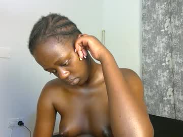 Its_Crystal1 Chaturbate stream image from May 06, 2026