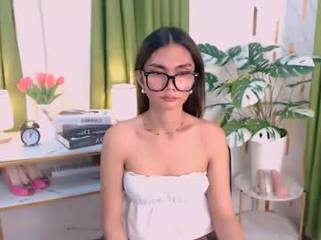 Flirtymarga Chaturbate stream image from May 06, 2026