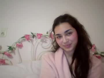 Yourbella37 Chaturbate stream image from May 06, 2026