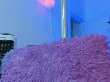 Dearmilu28 Chaturbate stream image from May 06, 2026