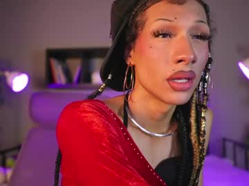 Latinaflexqueen Chaturbate stream image from May 06, 2026