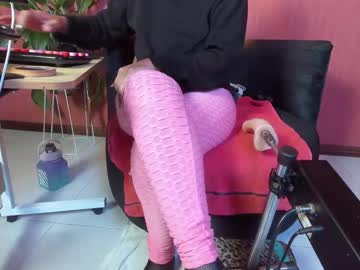 Milf_Sikiu Chaturbate stream image from May 07, 2026