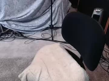 Bobbyhill27b Chaturbate stream image from May 07, 2026