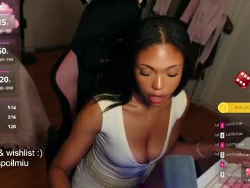 Mew2wo Chaturbate stream image from May 07, 2026