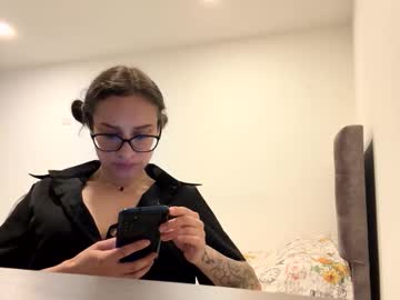 _Alyson Chaturbate stream image from May 07, 2026