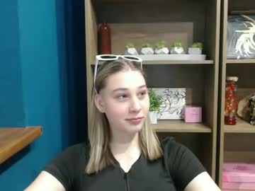 Lucky_Barbie Chaturbate stream image from May 07, 2026