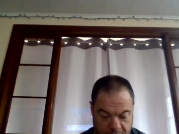 Newguy81240 Chaturbate stream image from May 07, 2026
