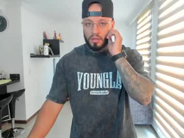 Dereckgreen Chaturbate stream image from May 07, 2026