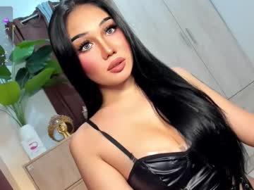 Holly_Preciousxx Chaturbate stream image from May 07, 2026