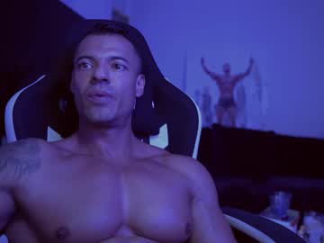 Aaronblazee Chaturbate stream image from May 07, 2026